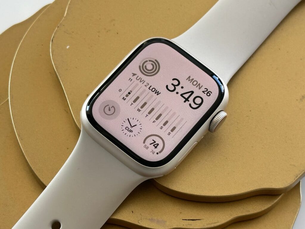 Apple Watch Series 4 Or Samsung Galaxy Watch