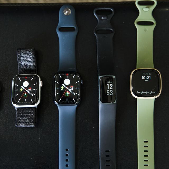 Fitbit Sense 2 Vs Versa 4 Vs Apple Watch Series 8